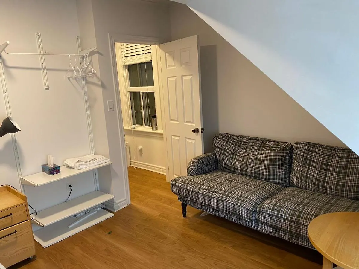Quad Room With Private Bathroom 536A-Two Bedrooms Toronto